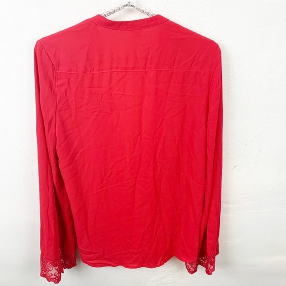 Jealous tomato faux wrap lace bell sleeve blouse - Picture 4 of 7